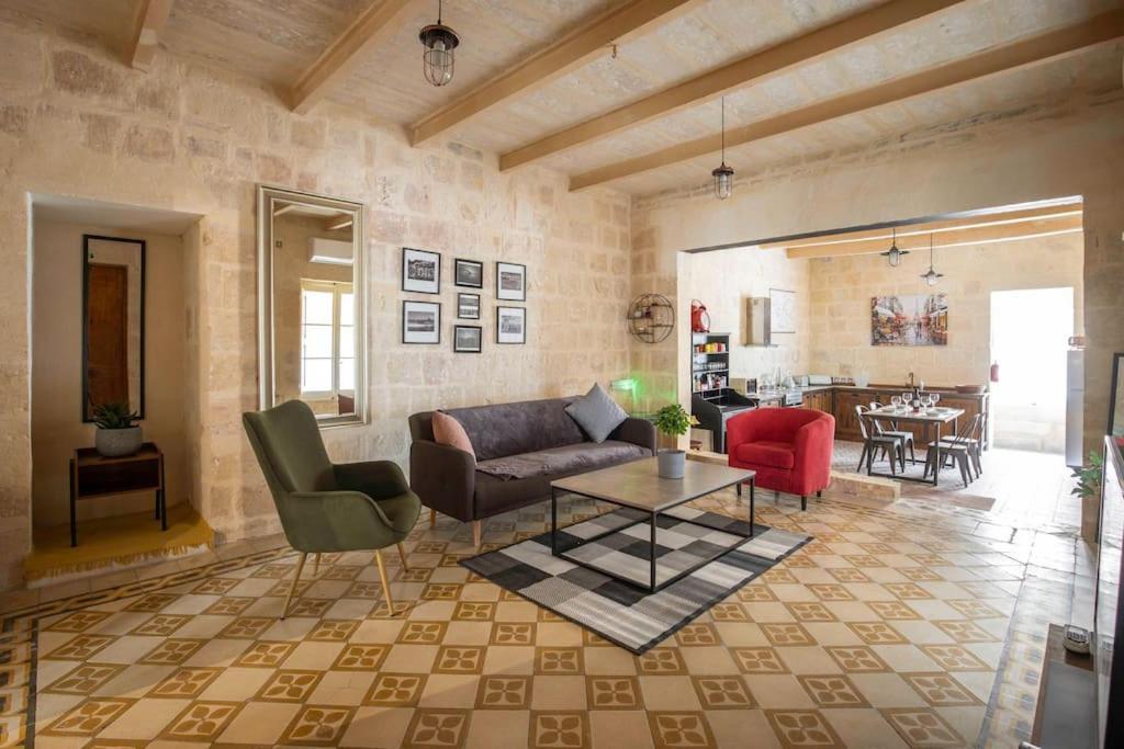 Chic, Stylish & Spacious Flat In Central ואלטה מראה חיצוני תמונה