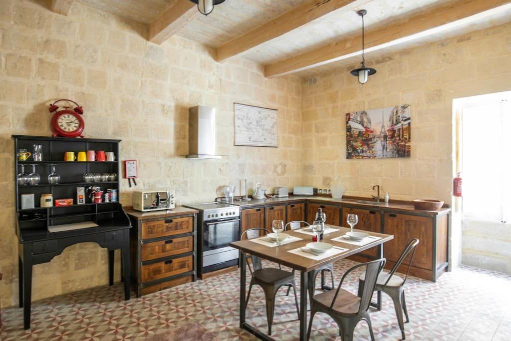 Chic, Stylish & Spacious Flat In Central ואלטה מראה חיצוני תמונה