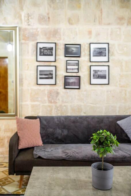 Chic, Stylish & Spacious Flat In Central ואלטה מראה חיצוני תמונה